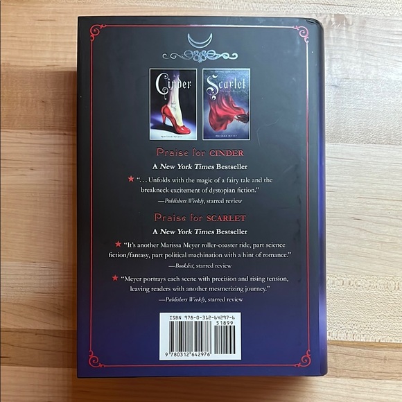 The Lunar Chronicles by Marissa Meyer BUNDLE - Picture 10 of 16